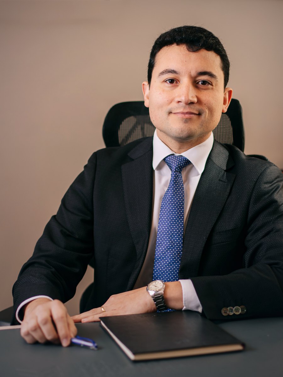 Claudio Valenzuela Luengo, abogado de E&B Abogados Asociados